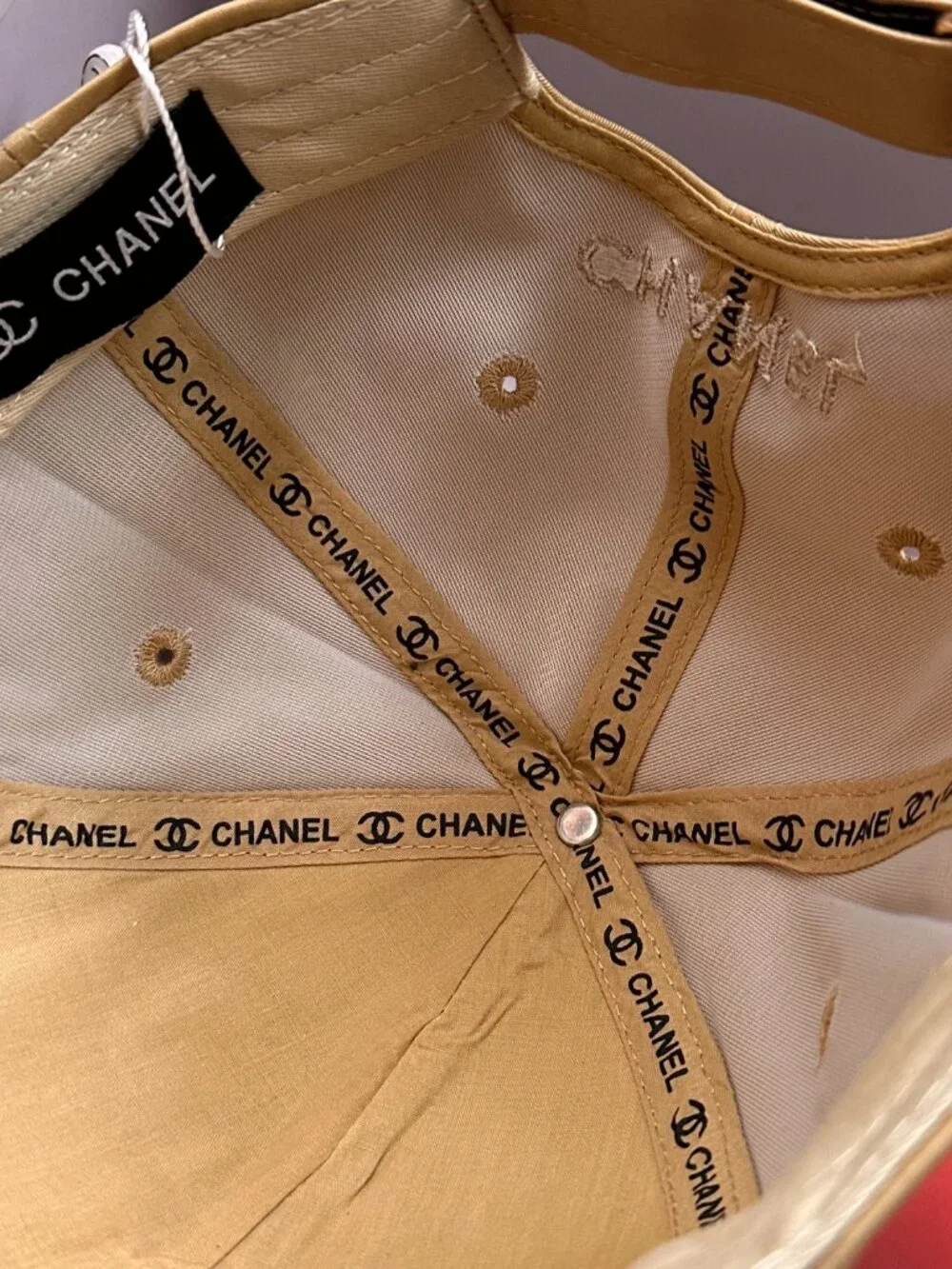 Chanel CC Logo Baseball Cap - Picture 4 of 4